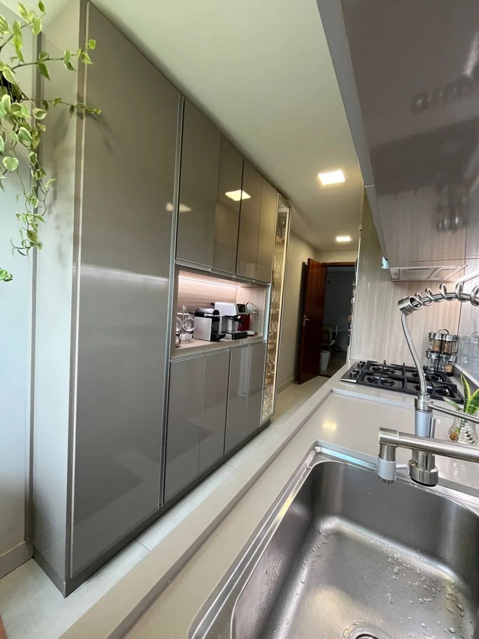 Apartamento reformado Qd 17