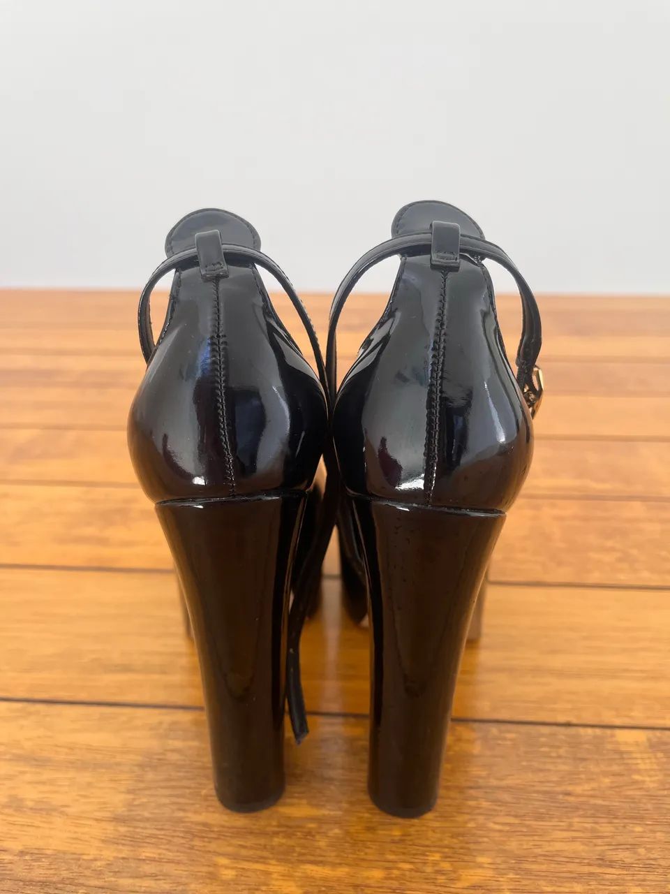 Sandália Arezzo na loja R$399,90 - Foto 4