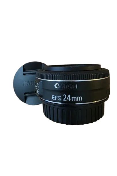 Lente EF - S 24 2.8 STM