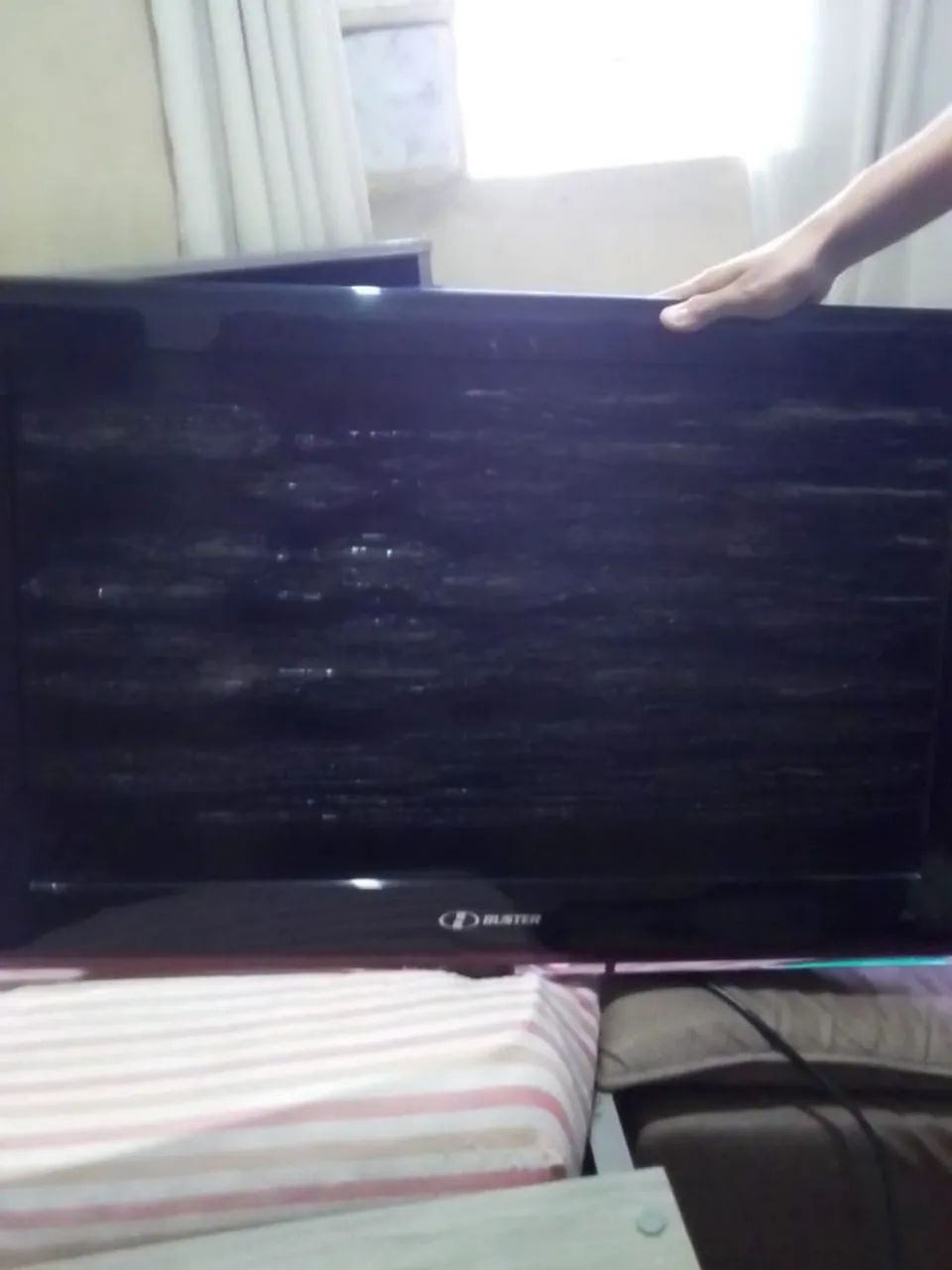 Tv Buster 32 polegadas 64289867441410120