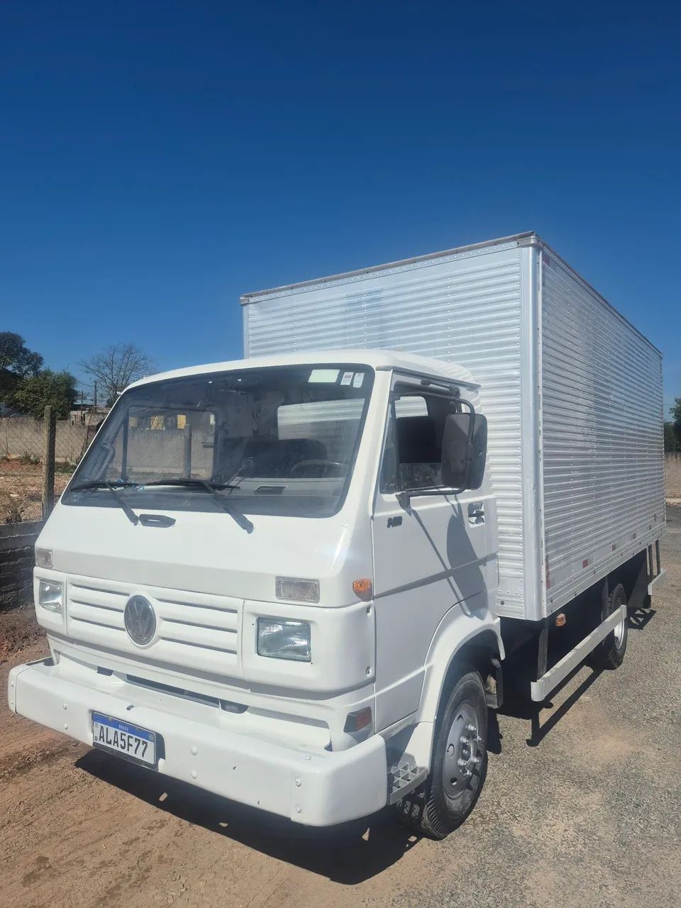 Caminhão Volkswagen 7.100