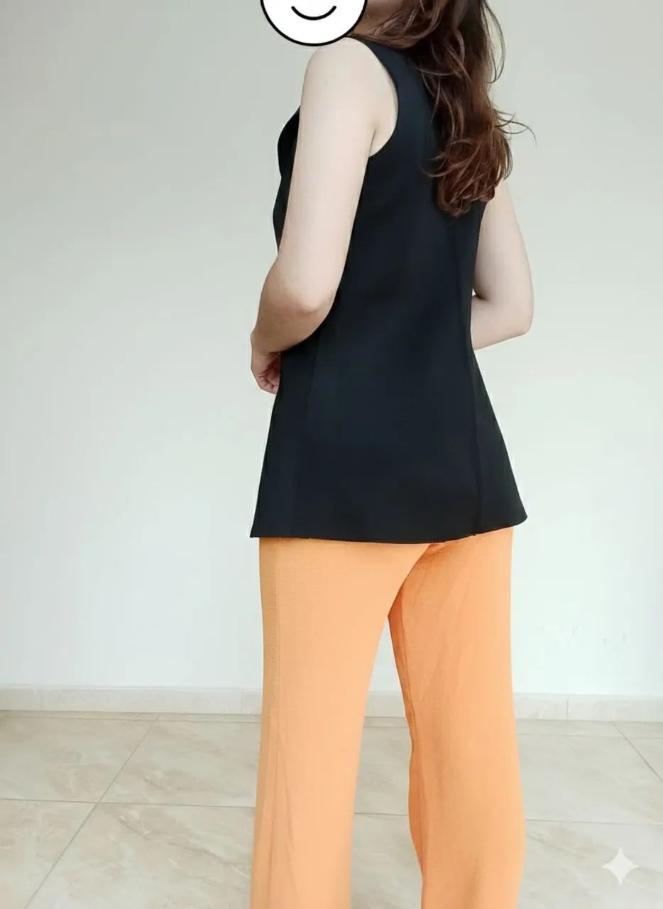 Blazer sem mangas cor preta  - Foto 2