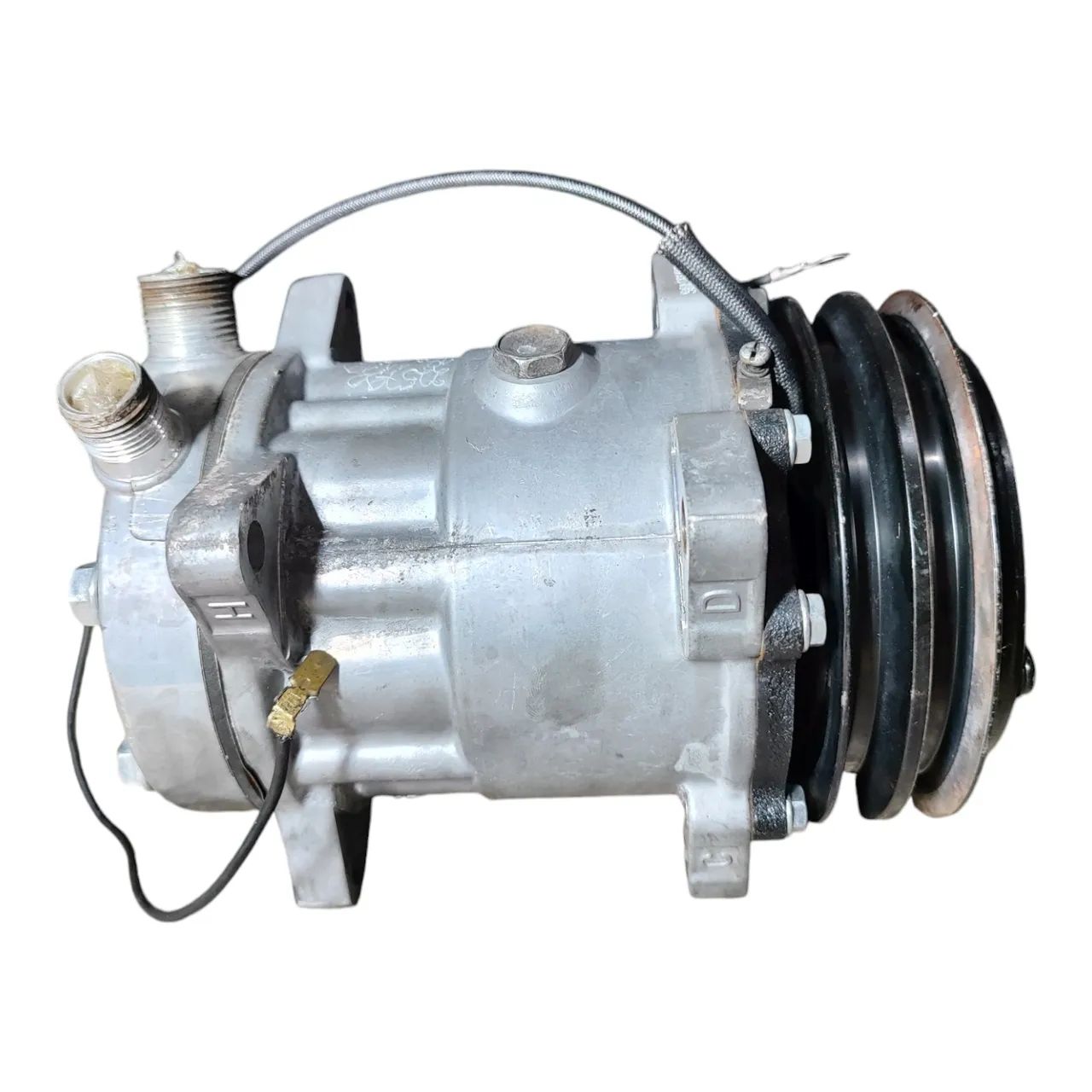Compressor Ar Condicionado Caminhão Ford 815  E1221 - Foto 4