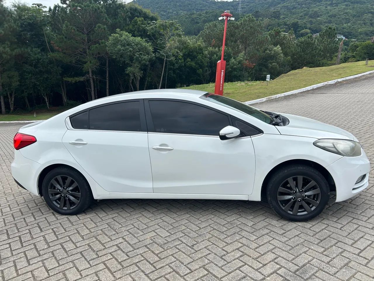 Kia Cerato 2014 Automático *ABAIXO DA FIPE* - Foto 4