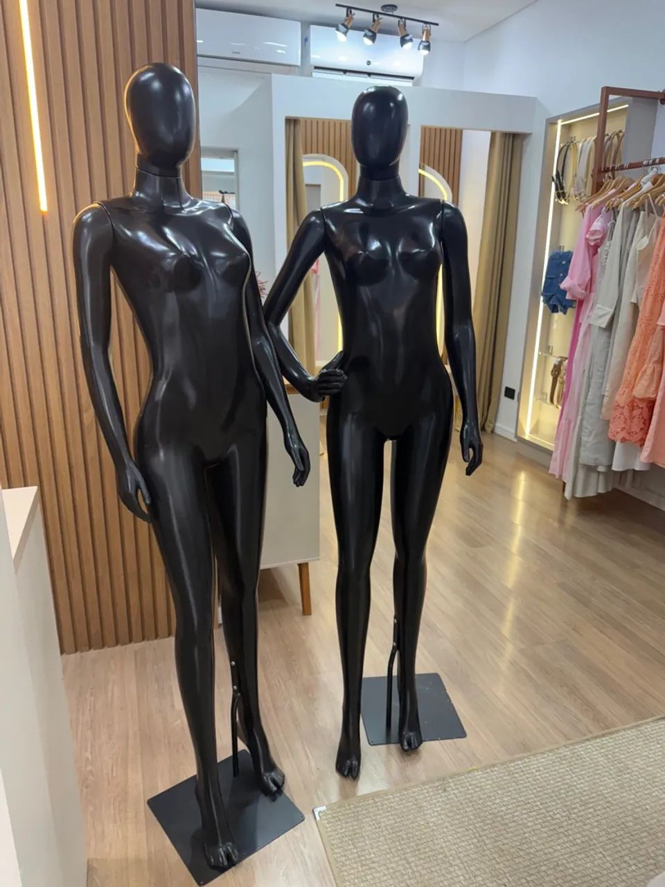 Vendo manequins - leia o anúncio  - Foto 2