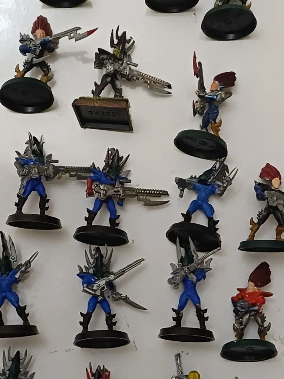 coletanea de miniaturas warhammer  - Foto 5