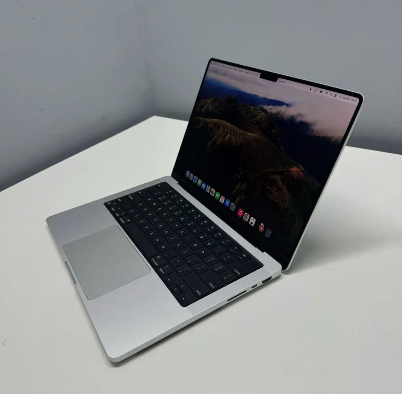 MacBook Pro M1 Pro 14.2 2021 16GB/ 512SSD - Notebooks