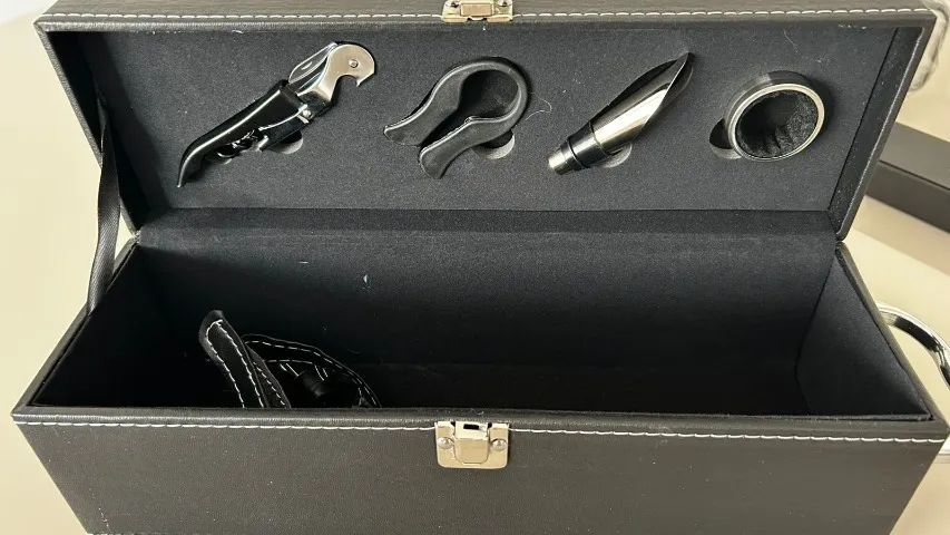 Kit Vinho Executivo - Elegância e Sofisticação em um só presente!