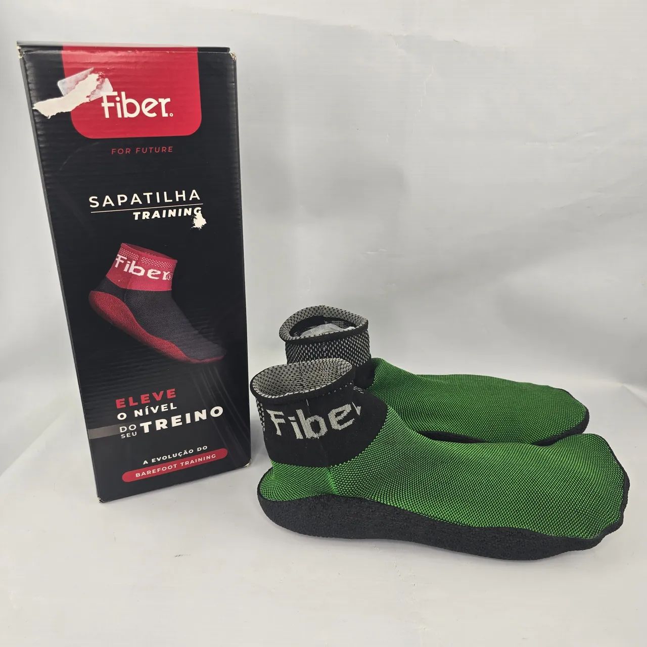 Sapatilha de treino fiber 40 / 41 novo verde e preto