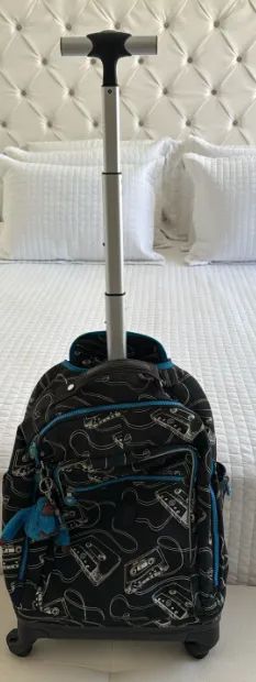 Mochila Kipling com rodinhas