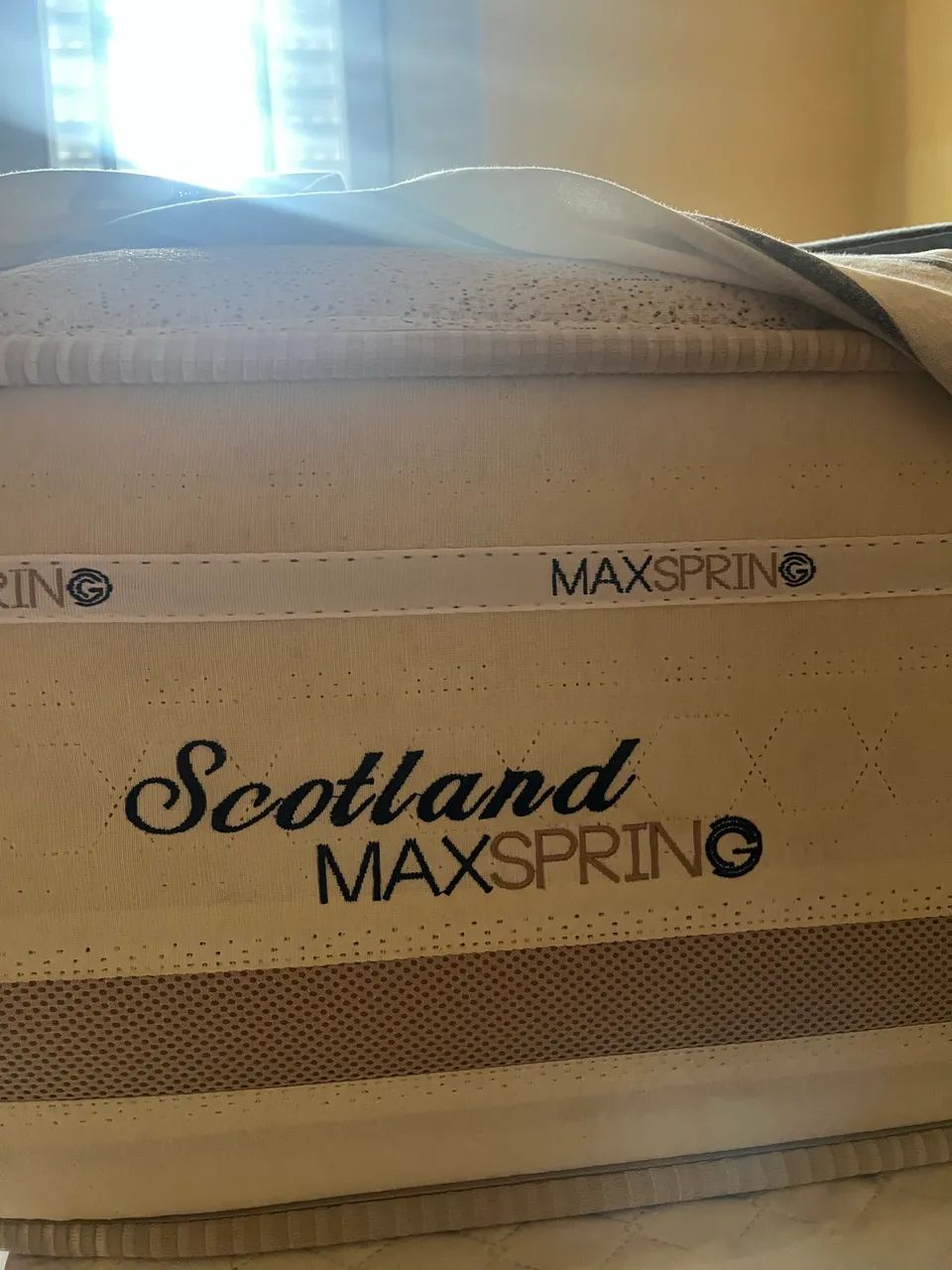 Cama de casal 64842037283203121