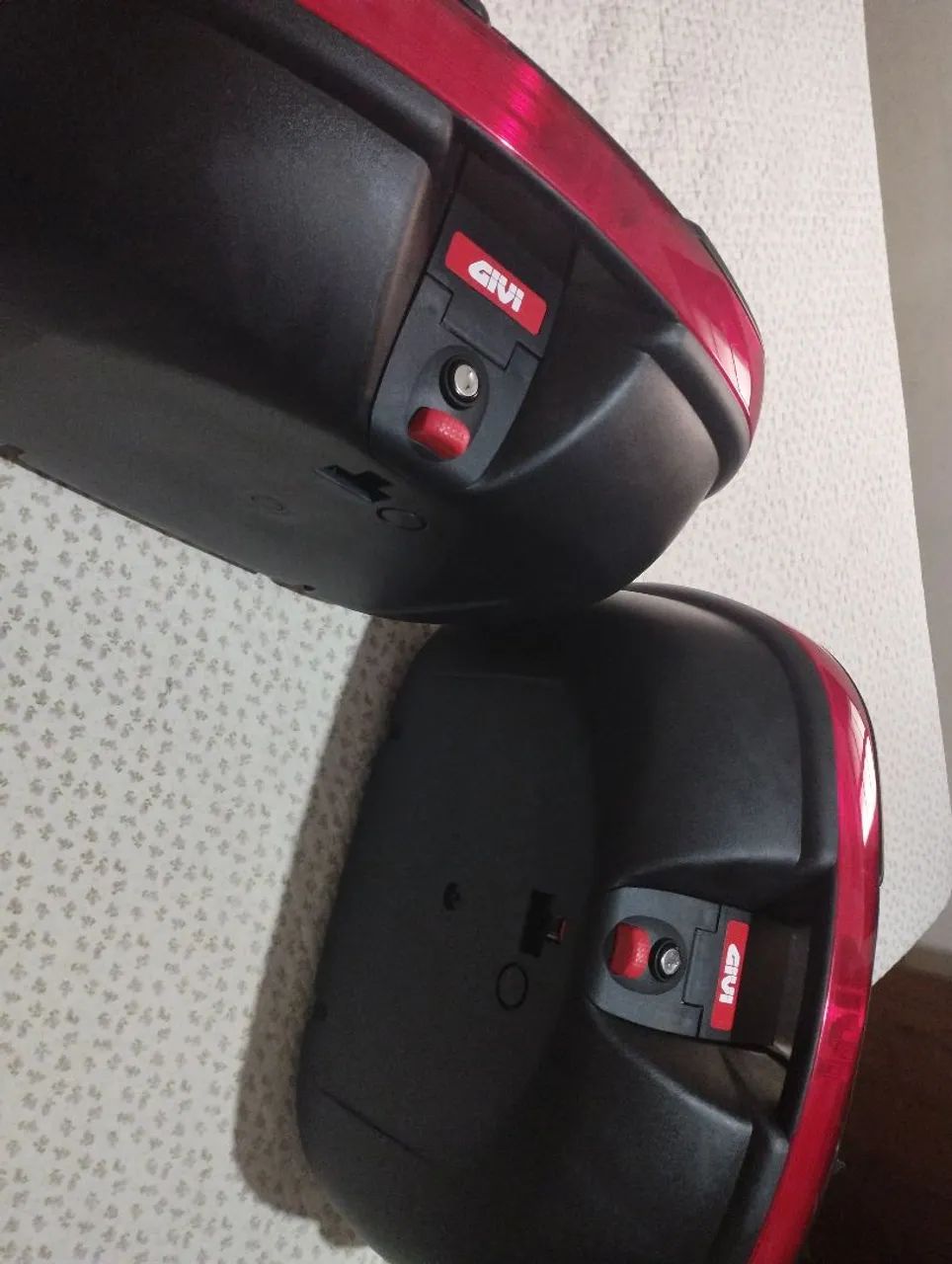 Baús laterais para moto Givi - Foto 3