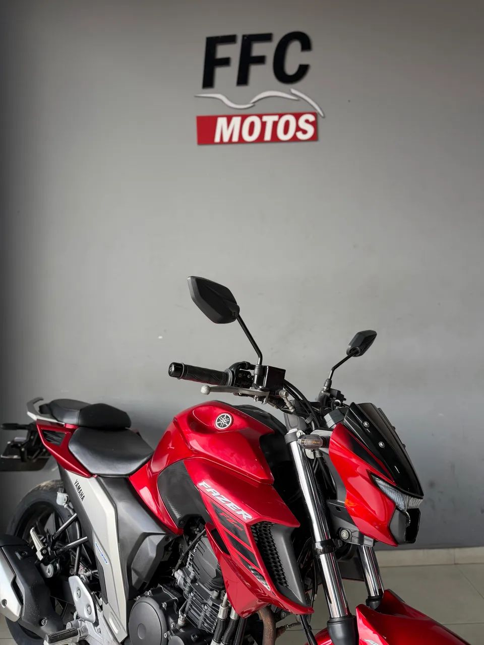 Fz25 ano 2023 ABS Faço Financiamento aceito moto na troca  - Foto 6