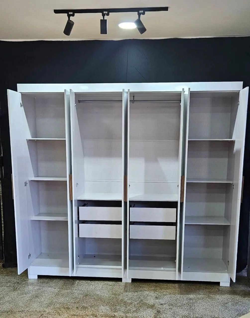 Guarda-Roupa Branco 8 Portas 100% MDF  - Foto 2