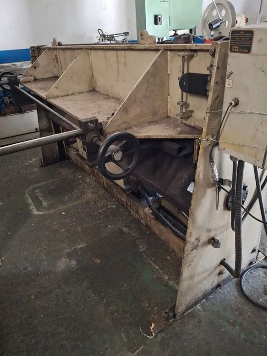 Guilhotina hidráulica  - Foto 2