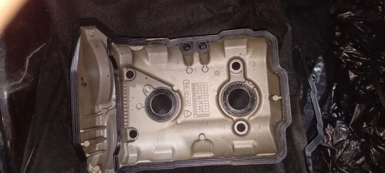 Tampa e guarniçao do cabeçote Ducati Panigali  com pequeno detalhe para recuperação  - Foto 3