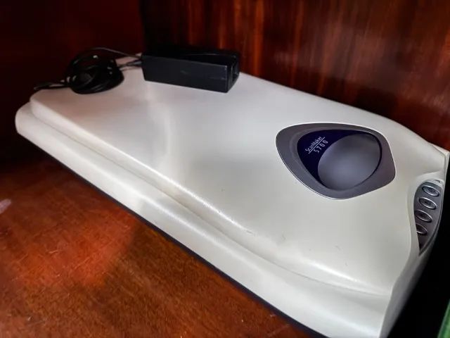 SCANNER PROFISSIONAL MICROTEK 5700
