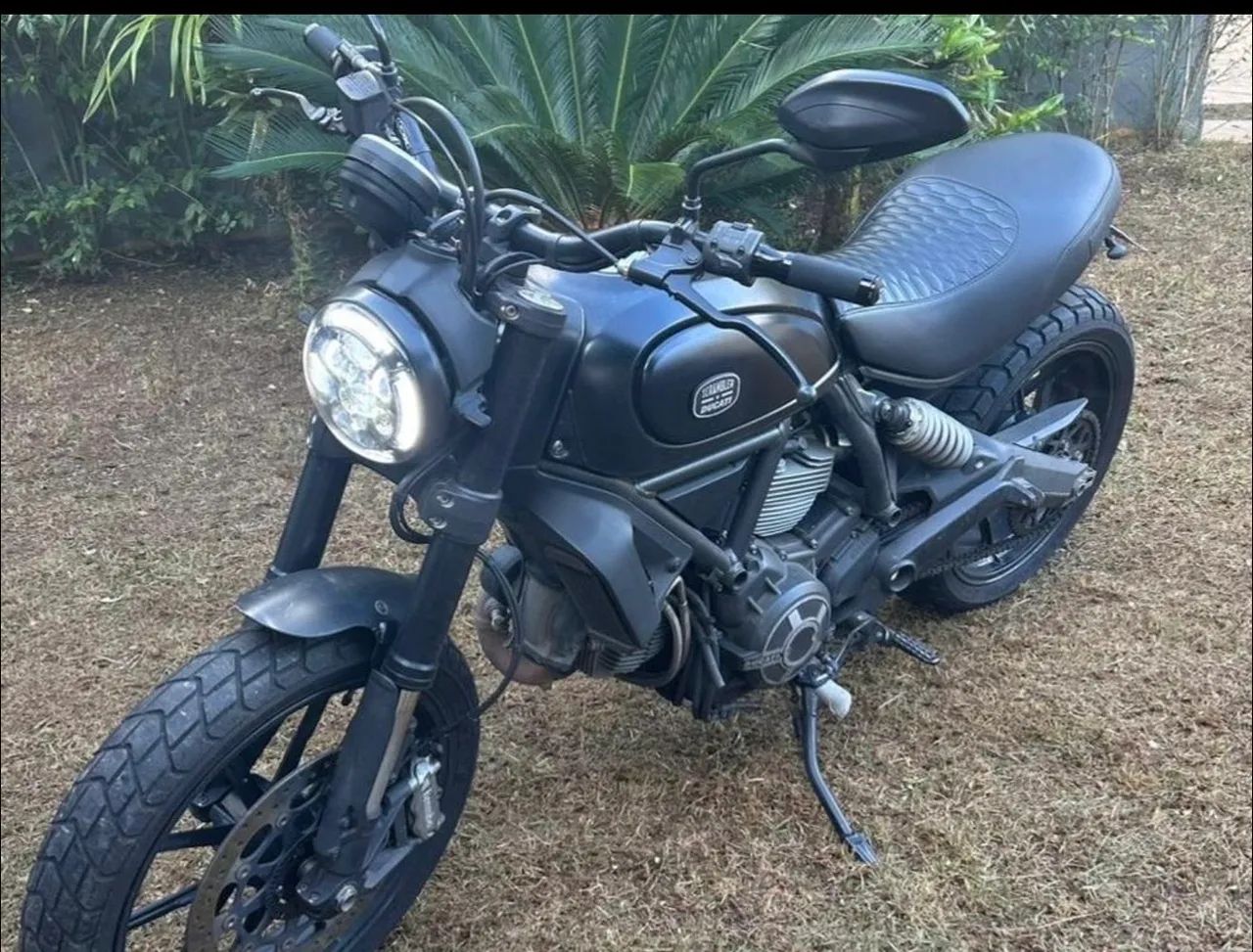 Ducatti scrambler 800cc revisada e sem debitos - Foto 2
