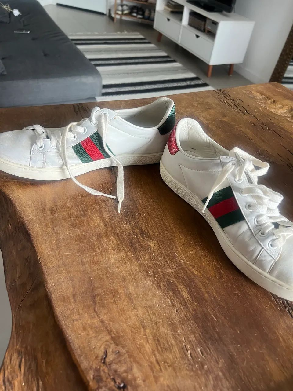  Gucci Ace Embroidered Bee Original - Tamanho 38 BR - Foto 2