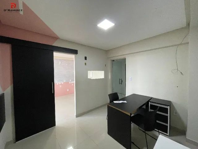 Sala Comercial Semi Mobiliada - São Francisco - Prédio Com Elevador - Foto 2
