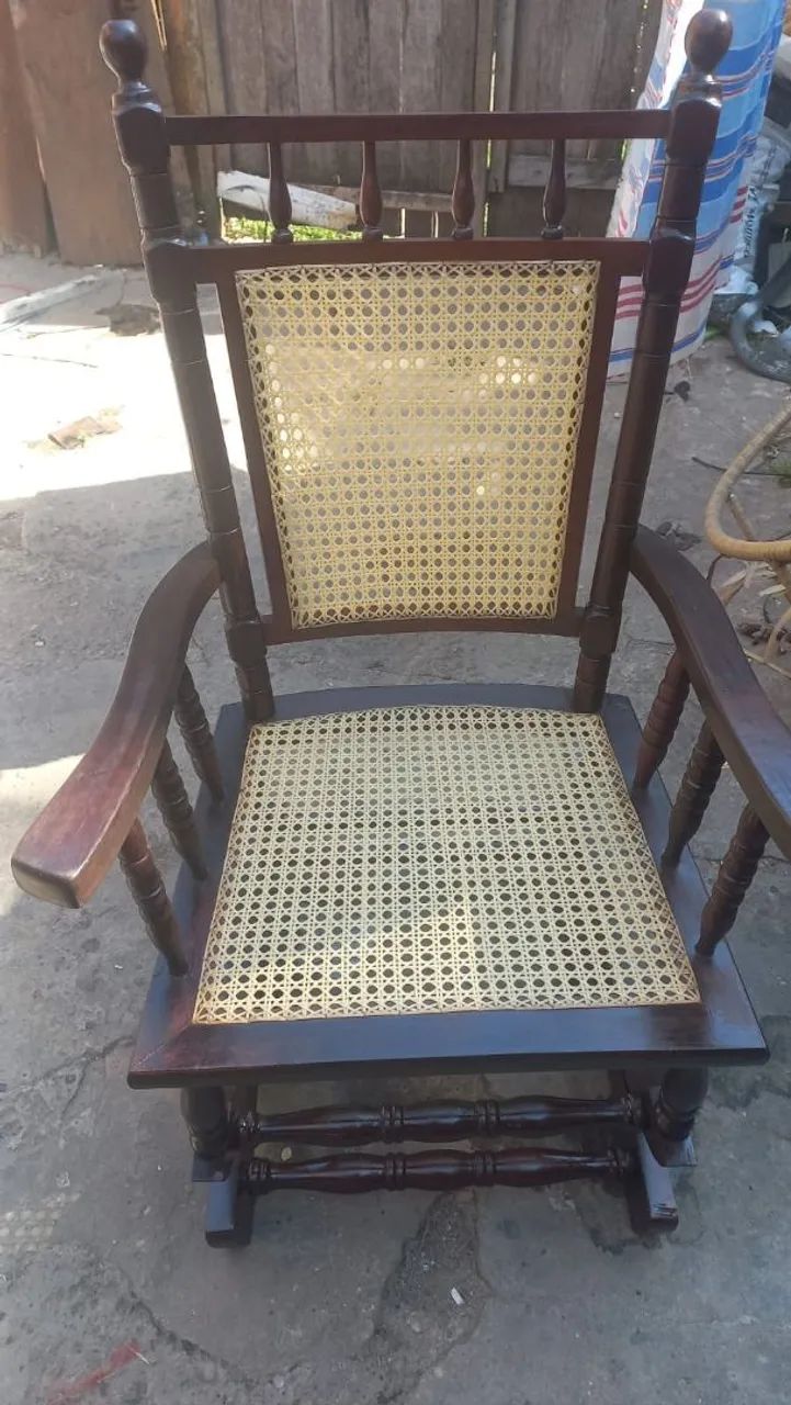 Cadeiras antigas  - Foto 2