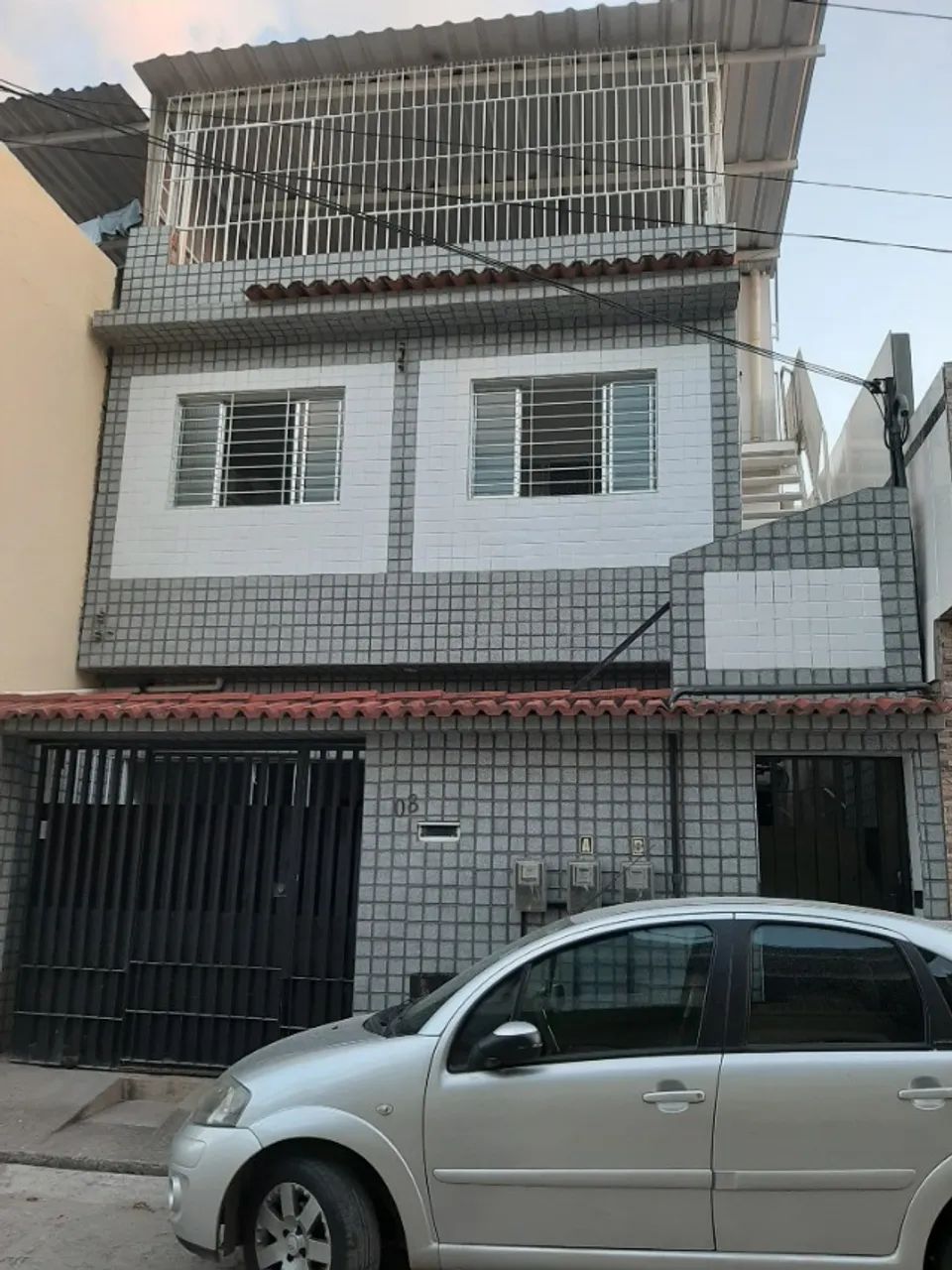 VENDE-SE IMÓVEL - Contato via WhatsApp (81)9. *