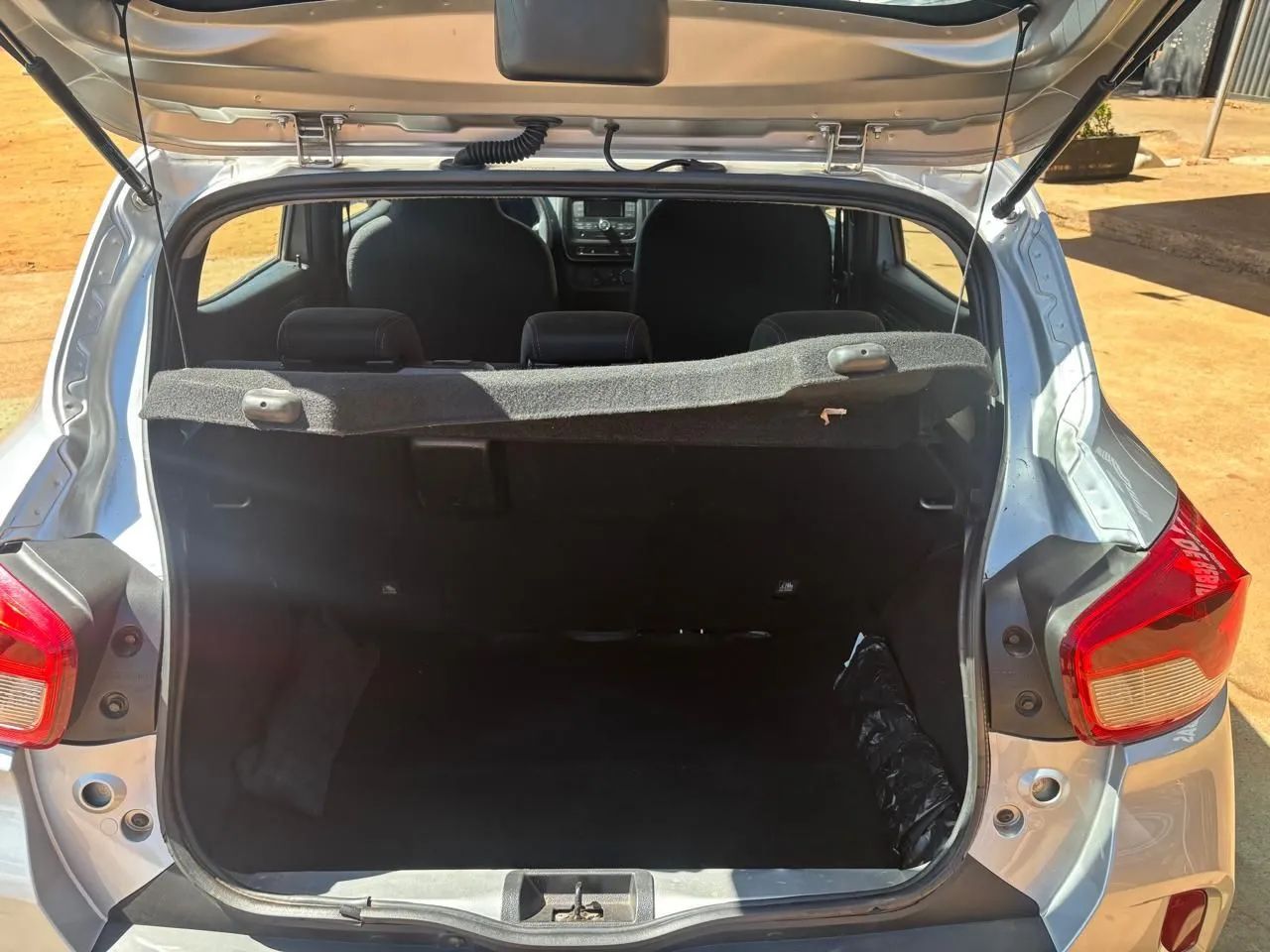 Renault Kwid Zen 1.0 Flex 12V 5P Mec. 2025 - Foto 5