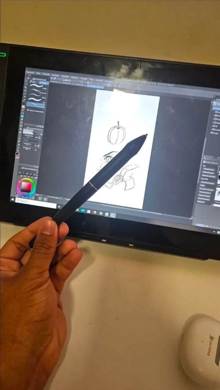 Mesa digitalizadora com Tela HUION KAMVAS 13 - Foto 2
