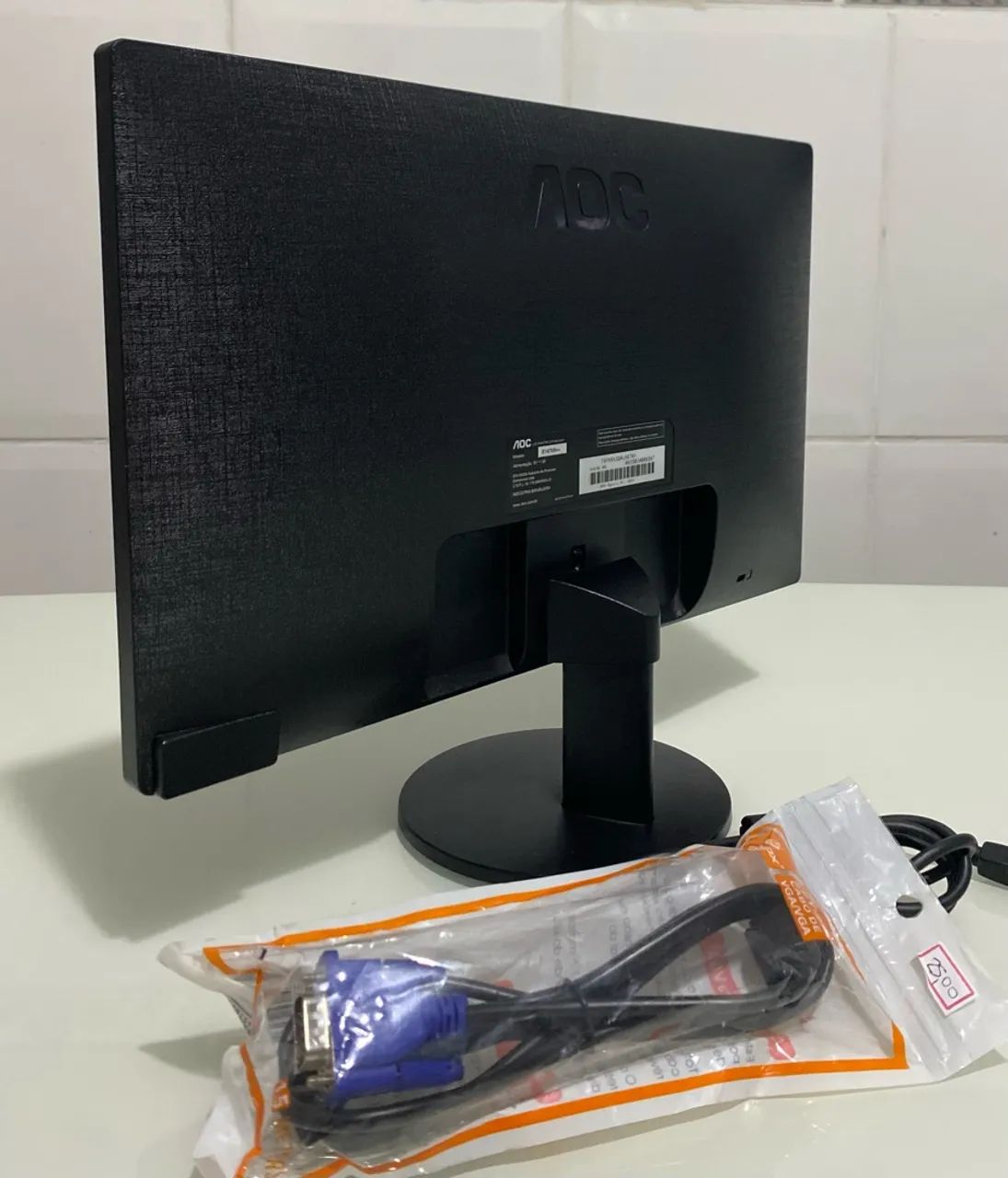 Monitor AOC impecável  - Foto 3