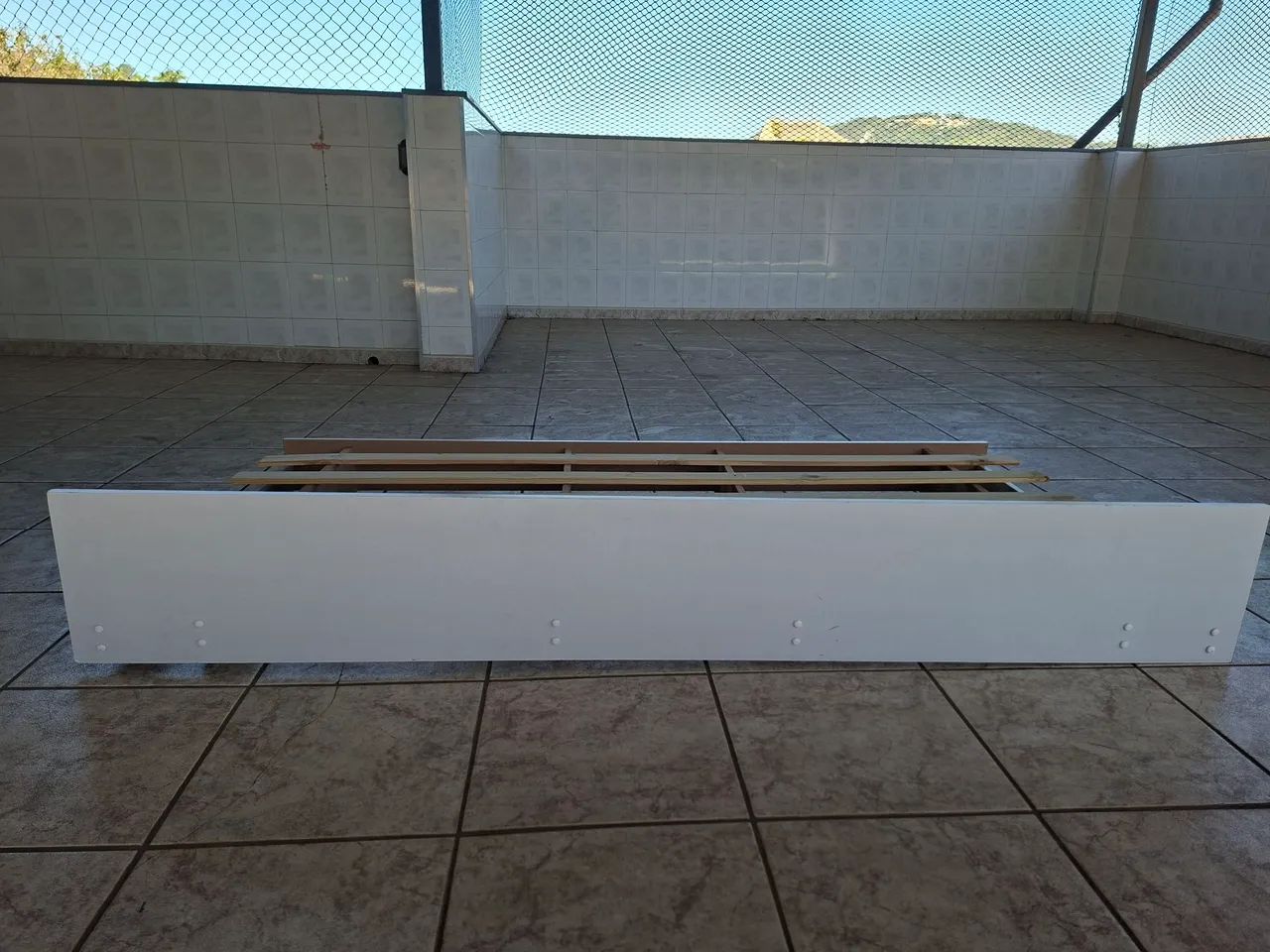 Cama sofá com cama auxiliar e um colchão  - Foto 4