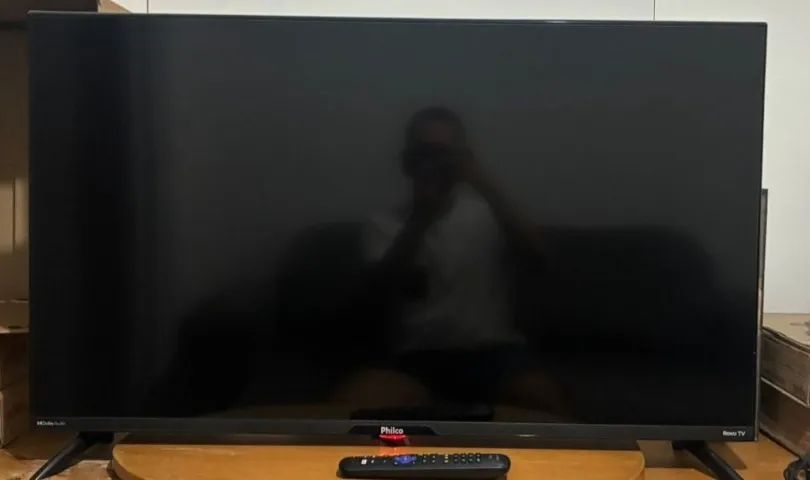 TV Philco ROKU TV 40" polegadas