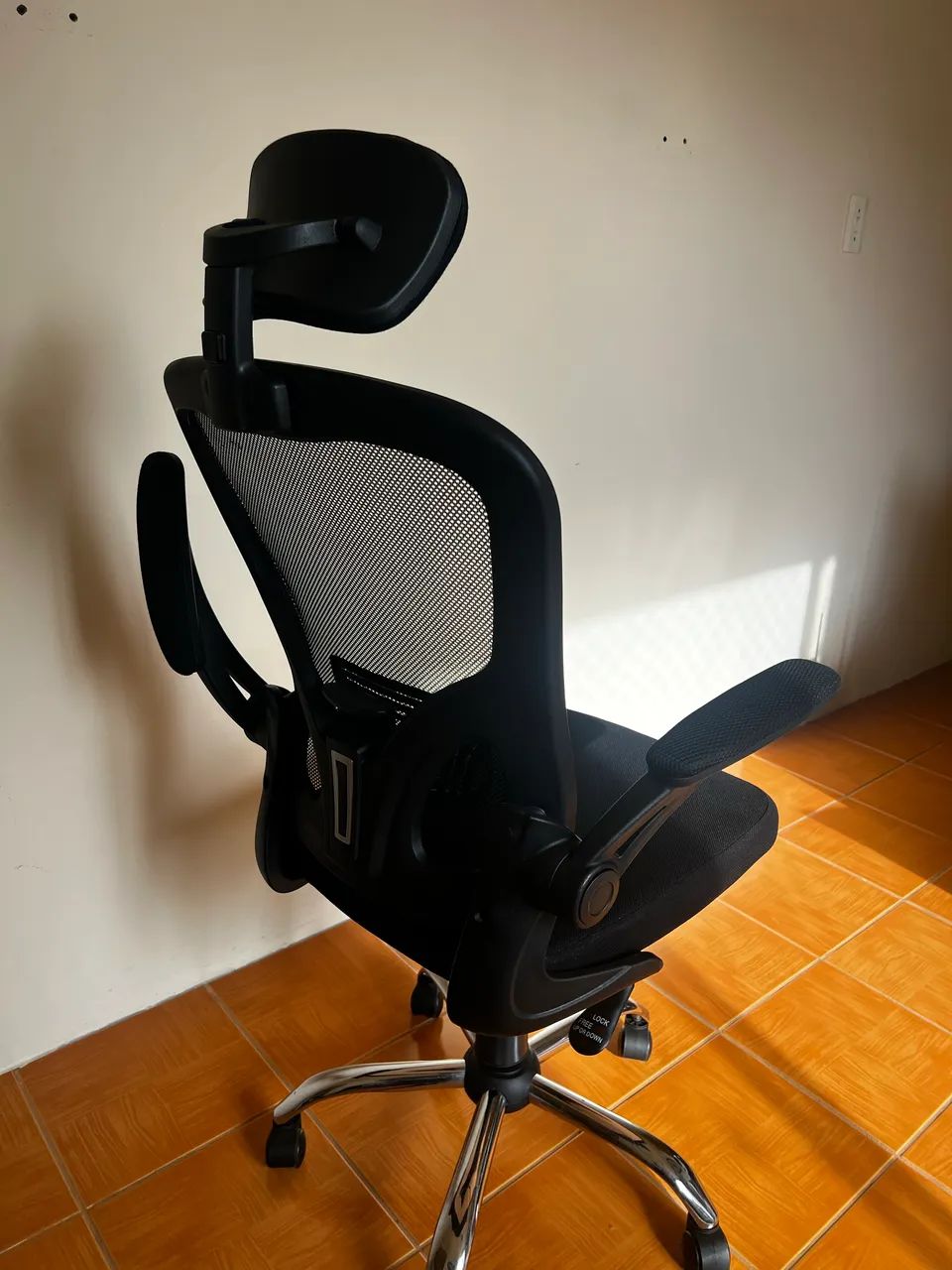 Cadeira de Escritorio em bom estado - Foto 4