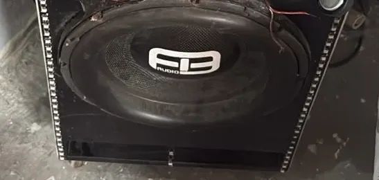 Vendo subwoofer de 12 FB áudio  - Foto 3