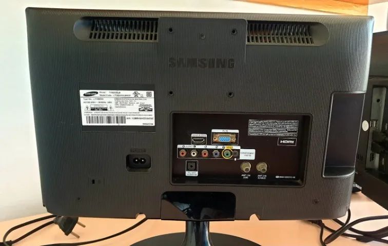 Tv Samsung T19B300LB Com Defeito - Foto 3