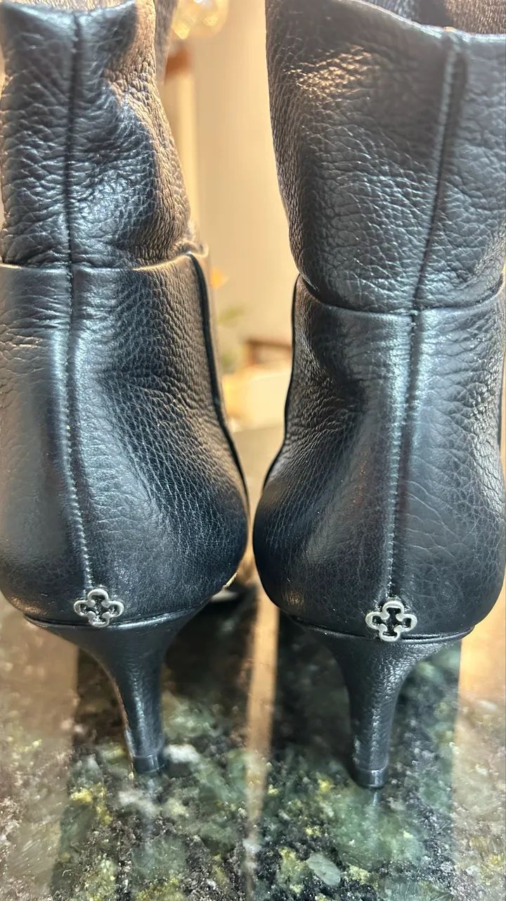 Vendo bota em couro legítimo da Capodarte  - Foto 4