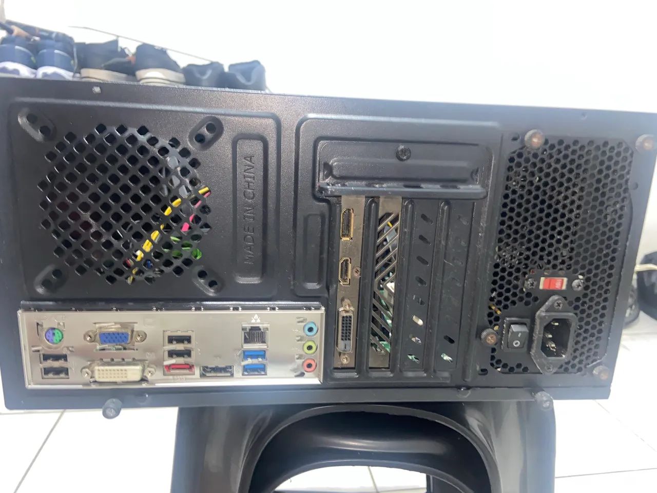 Computador de mesa para retirada de peça ou conserto - Foto 4