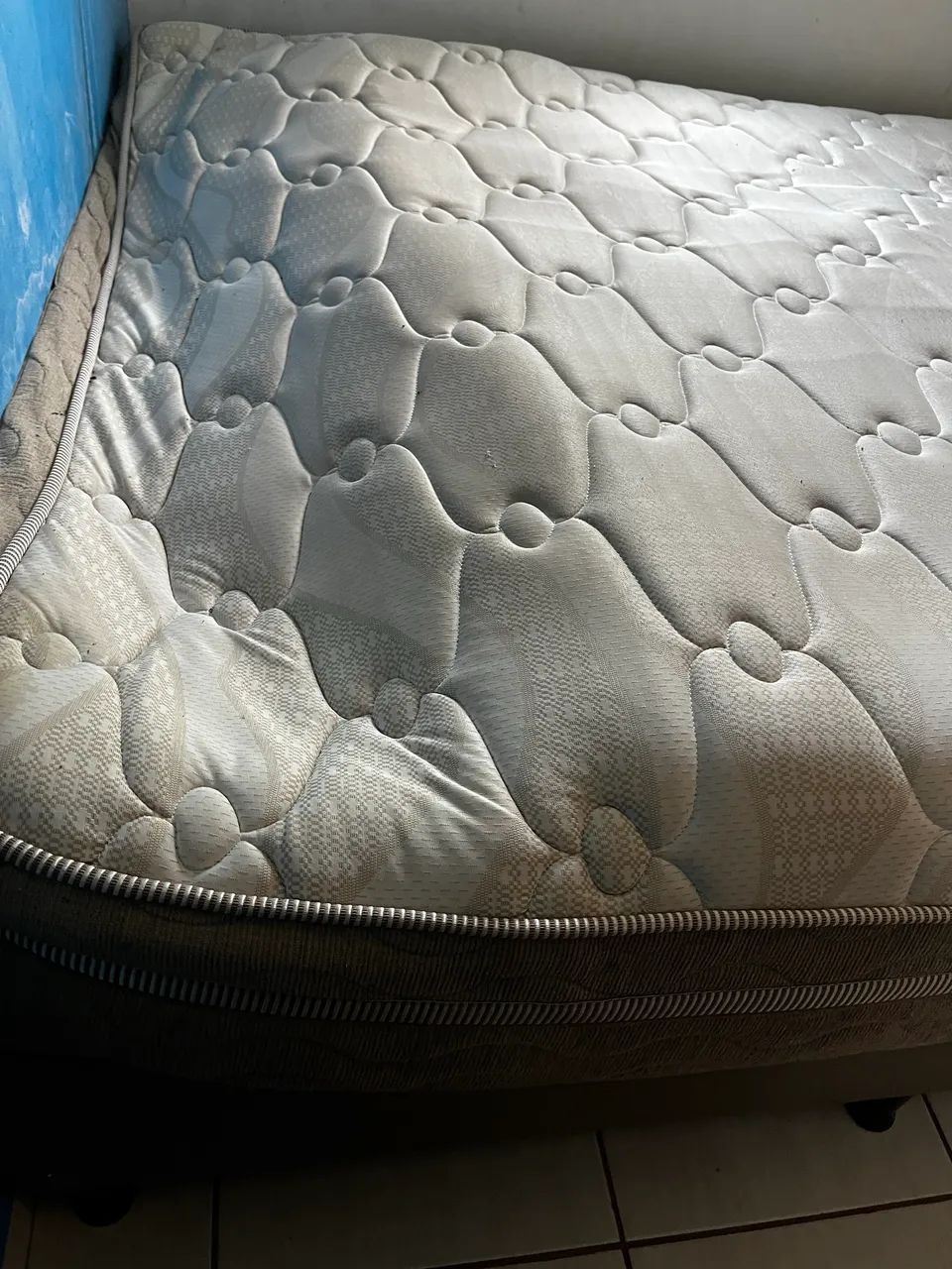 CAMA BOX KING