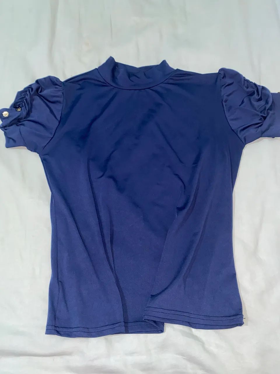 Blusa de manga franzida