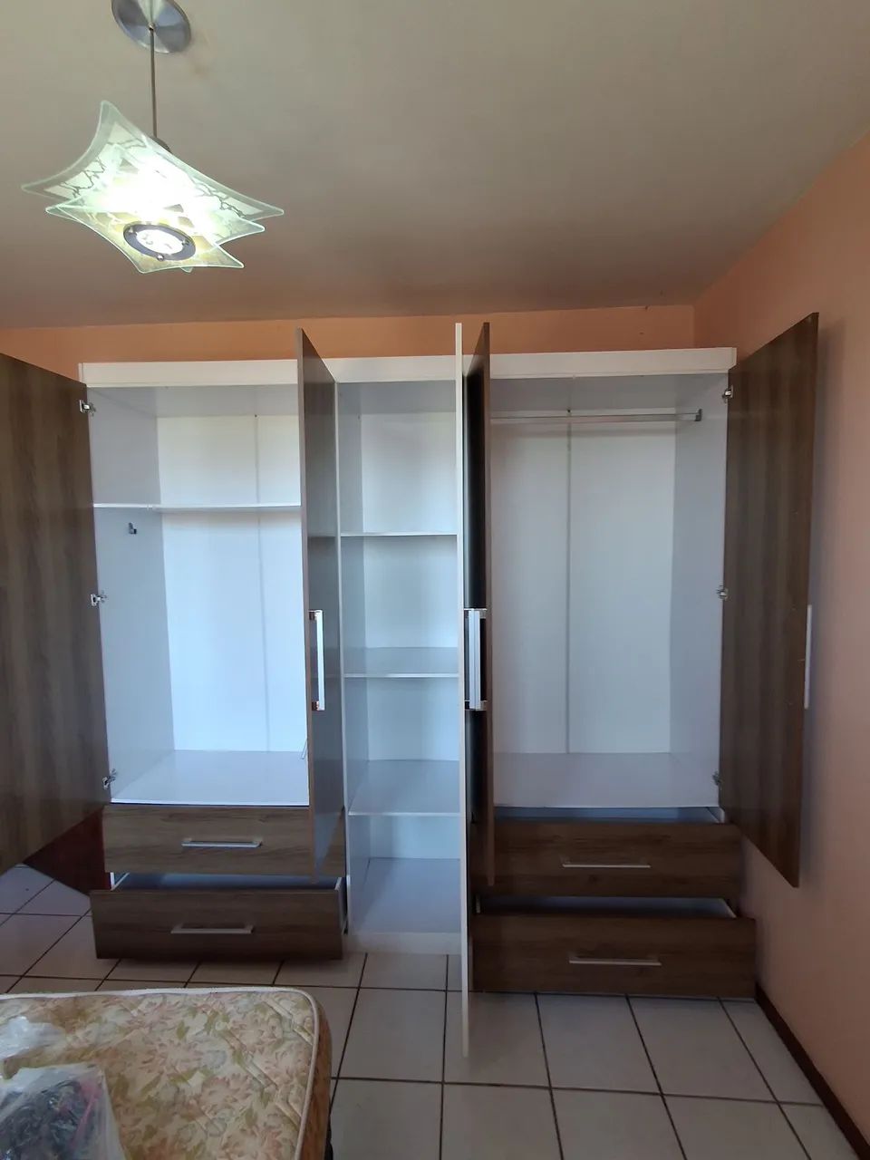 Guarda roupas - Foto 2