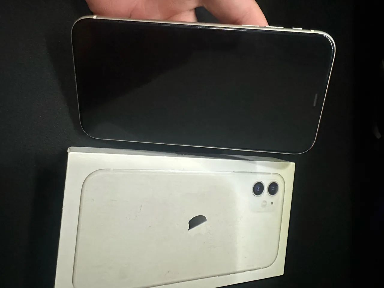 iPhone 11 branco ( impecável ) TODO ORIGINAL  - Foto 2