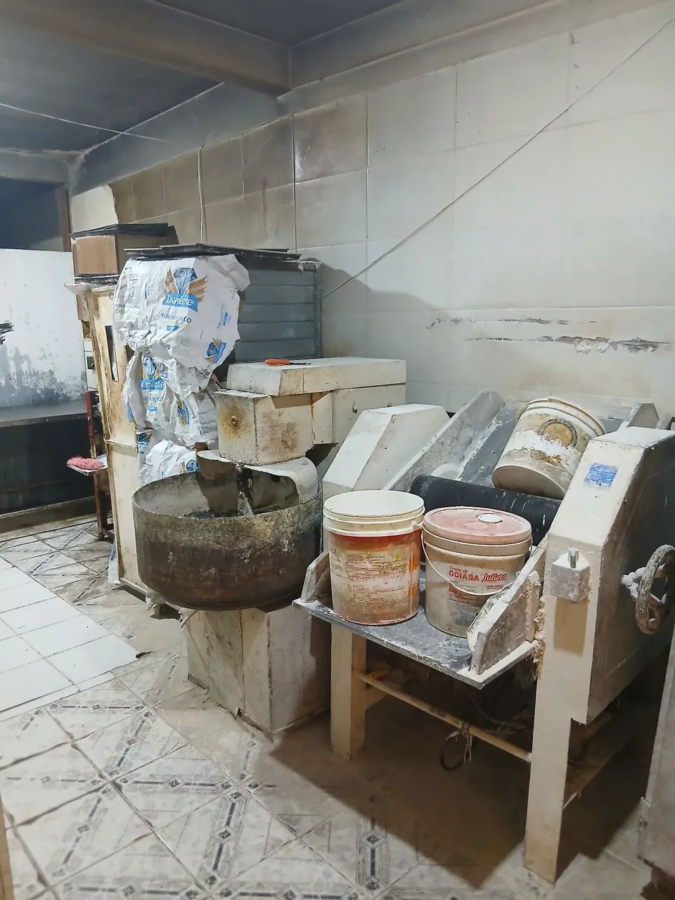 Vende se  uma produção de pão 