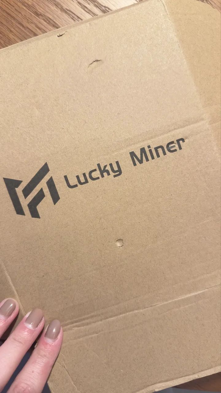 MINEIRADORA BITCOIN LUCKY MINER  - Foto 3