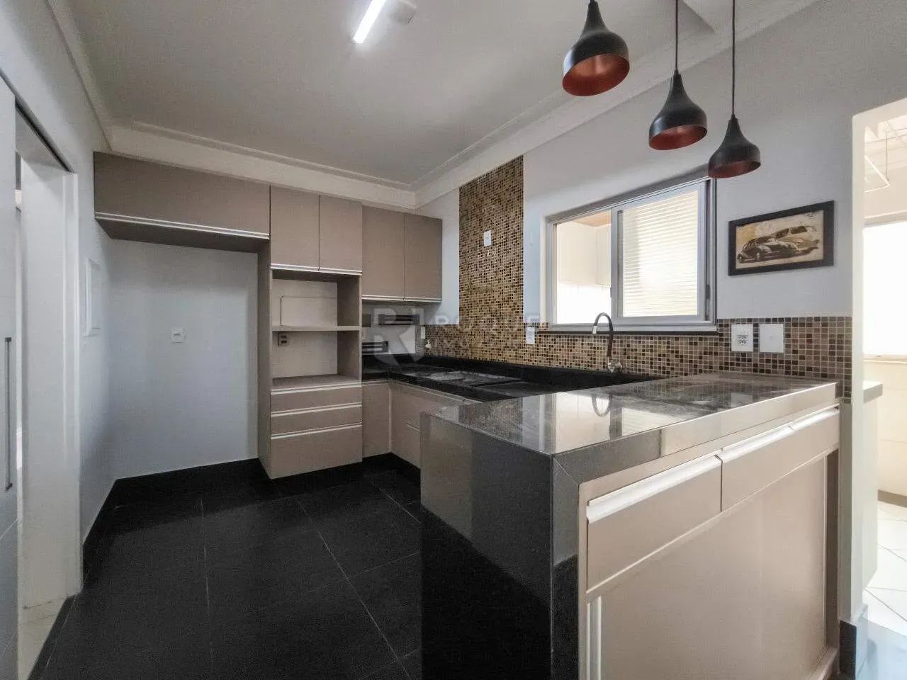 Apartamento à venda no bairro Centro - Foto 2