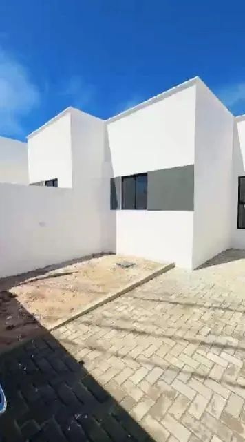 Casa à Venda em Paratibe