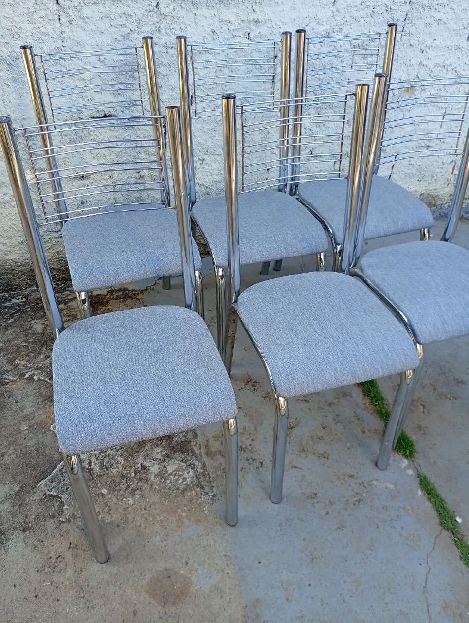 Mesa com 6 cadeiras bem conservadas entrego  - Foto 4