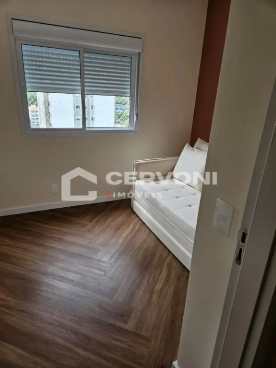 Imóvel para aluguel possui 56 metros quadrados com 2 quartos - Foto 2