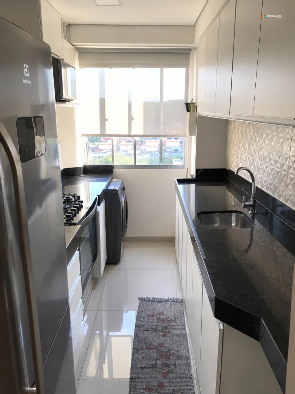 Apartamento de 02 quartos na Avenida Brasília - Foto 2