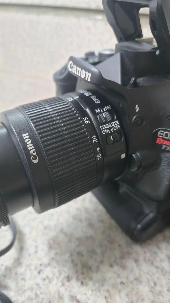 Camera Canon T3i + acessórios  - Foto 2
