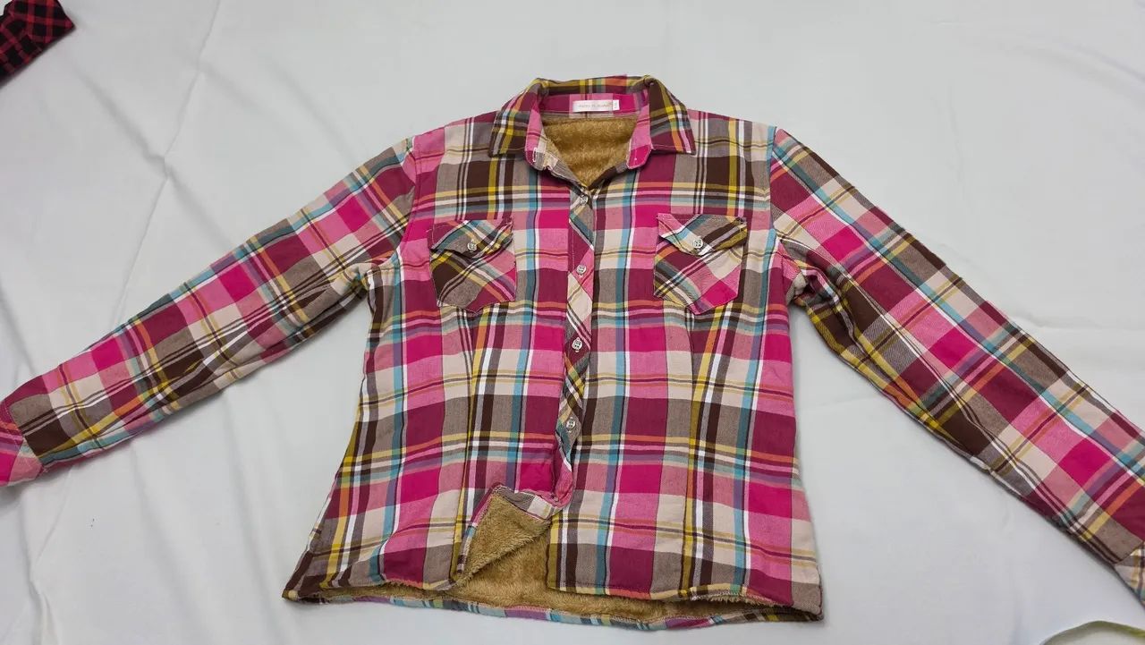 Camisa feminina apeluciada 