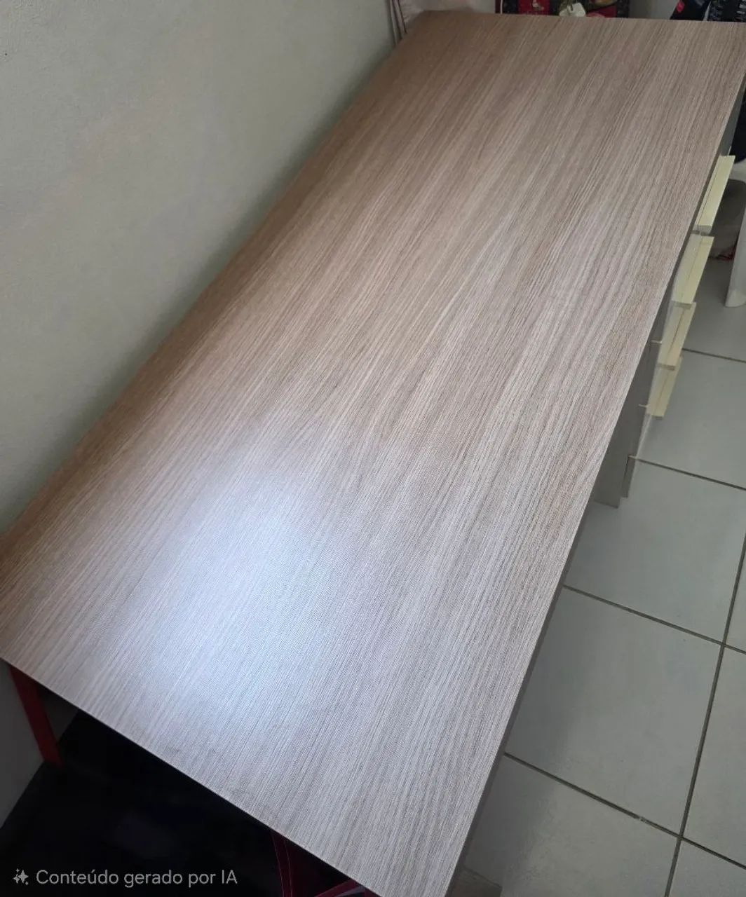 Escrivaninha com 4 gavetas - Foto 2